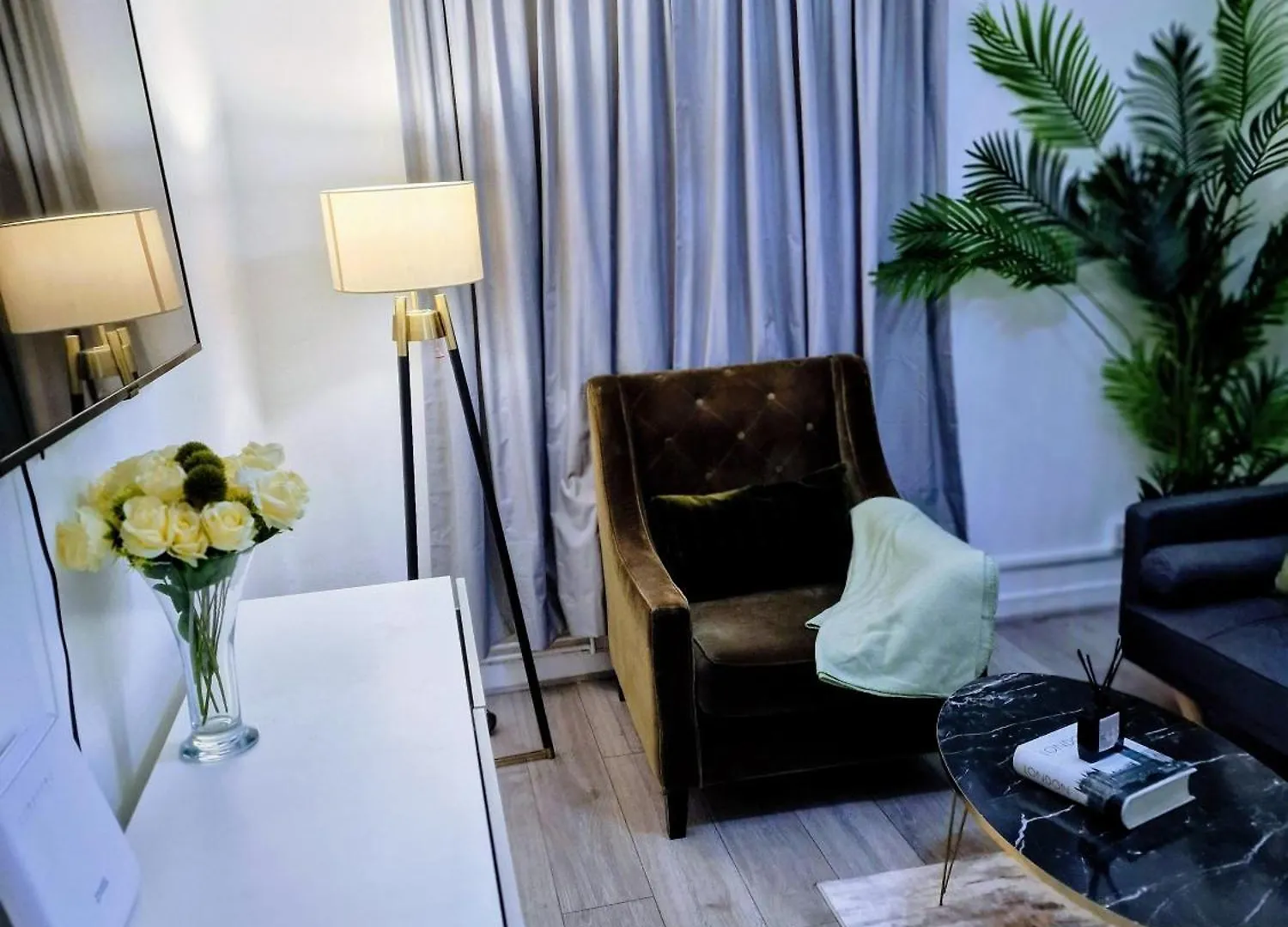 1 Bedroom Flat London 0*,  United Kingdom