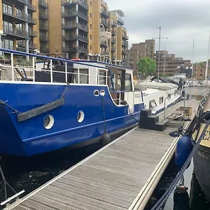 Historic Dutch Barge, Idyllic Location Botel